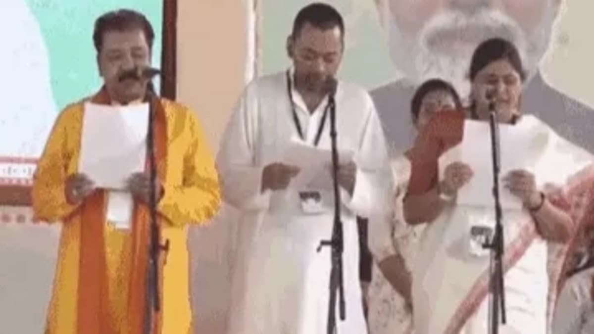 ​शपथ के बाद अब विभागों की बारी: जदयू ने मांगा स्वास्थ्य विभाग, सम्राट कैबिनेट में भाजपा के 3 दिग्गजों की छुट्टी
