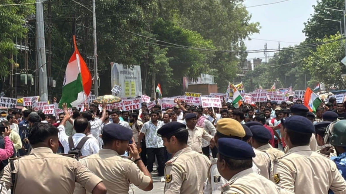​पटना में TRE-4 का महासंग्राम के बाद 5000 अभ्यर्थियों पर FIR, छात्र नेता दिलीप सहित 4 गिरफ्तार