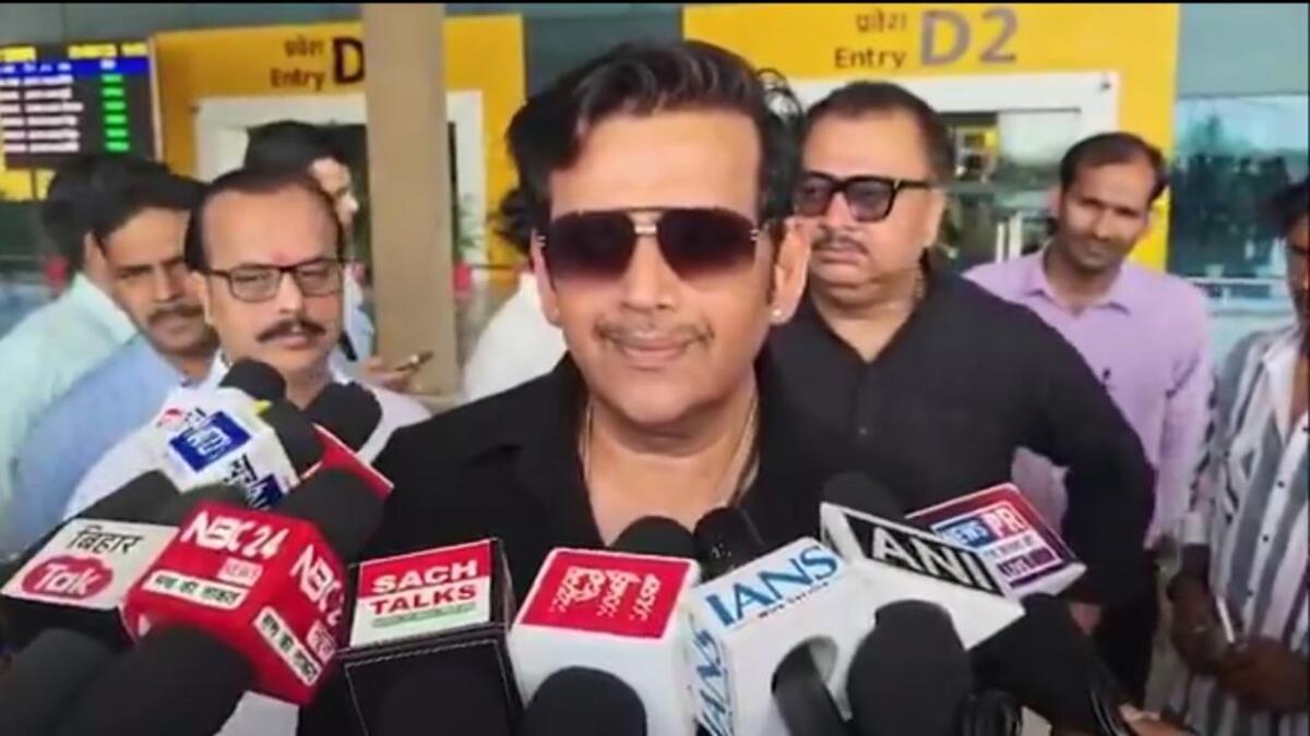 ​पटना एयरपोर्ट पर गरजे रवि किशन, बोले- मोदी-शाह की चाणक्य नीति से मिली बंगाल में जीत, अब 2027 में यूपी की बारी