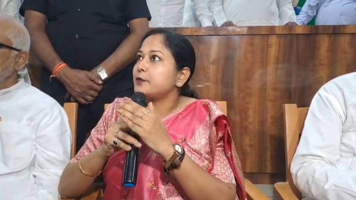 समाज कल्याण विभाग की योजनाओं की होगी गहन समीक्षा, मंत्री श्वेता गुप्ता ने दिए सख्त कार्रवाई के निर्देश