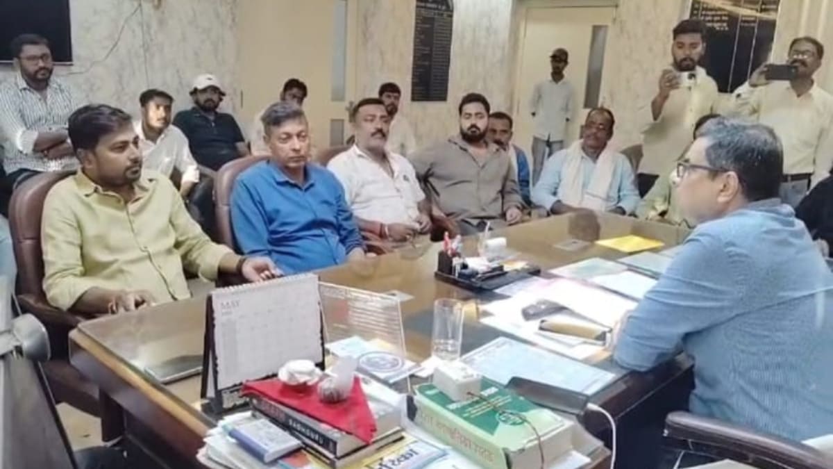 सहरसा में सफाई कर्मियों की 4 दिनों की हड़ताल खत्म, मानदेय में 15 प्रतिशत का इजाफा, 10 सूत्री मांगें मंजूर