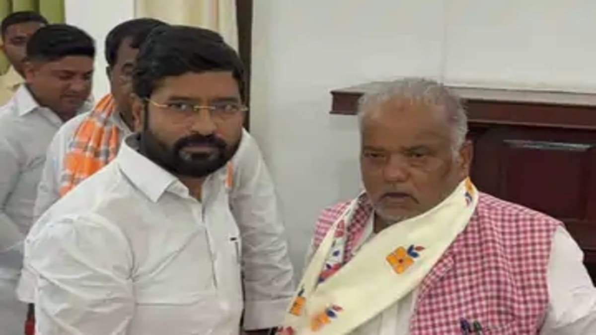 मोतिहारी में गरजे मंत्री श्रवण कुमार: तेजस्वी यादव को दी हाथ की रेखा दिखाने की सलाह, कहा- ‘अपराध का कोई जाति-धर्म नहीं होता