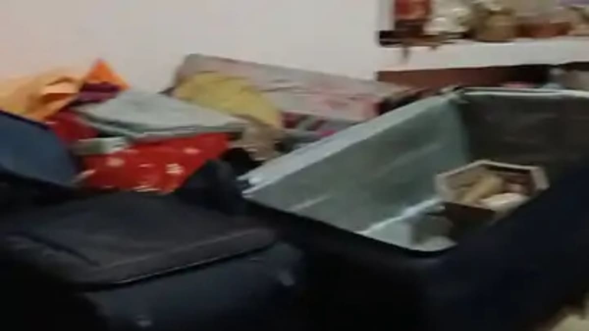फुलवारी शरीफ में बड़ी चोरी: शिक्षिका के घर को बनाया निशाना, 15 लाख का सामान ले उड़े चोर