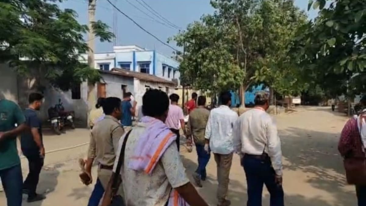 ​मोतिहारी इंजीनियरिंग कॉलेज में छात्रा की संदिग्ध मौत: कमरे में फंदे से लटकता मिला शव