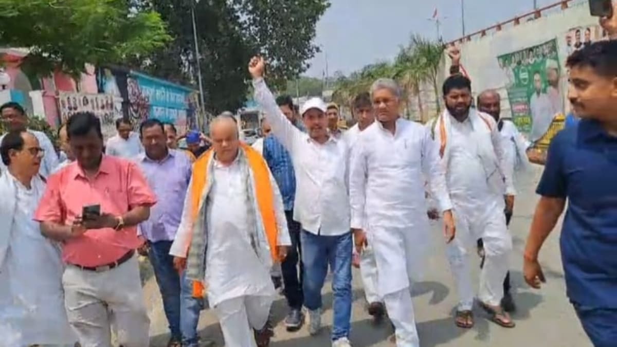 बिहार में ‘नो व्हीकल डे’ की मुहिम: मंत्री श्रवण कुमार बने नजीर, पैदल पहुंचे सचिवालय