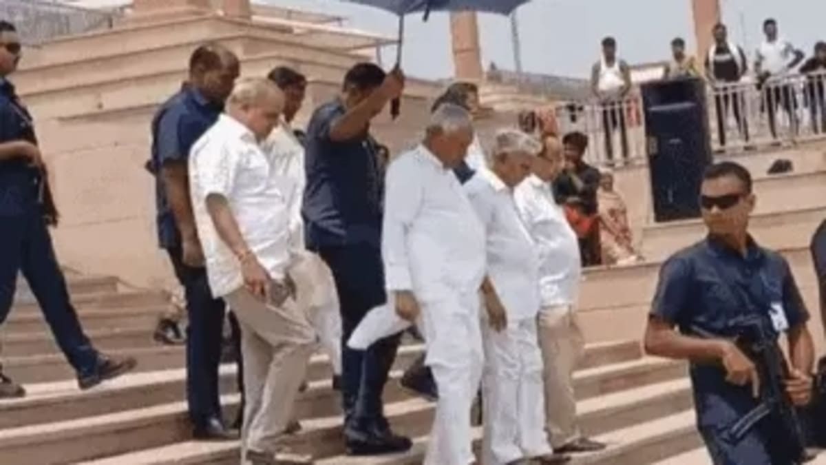 गंगा दशहरा पर नीतीश कुमार ने सीढ़ी घाट पर की पूजा, शाम को भव्य आरती और भंडारे की तैयारी
