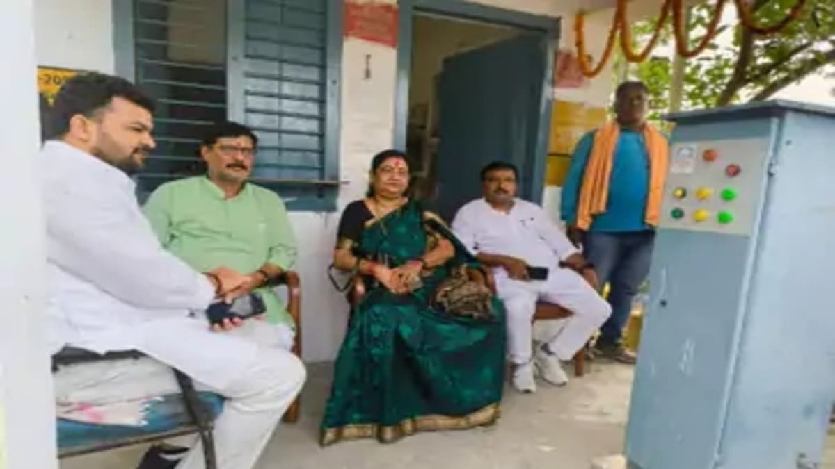 ​मुजफ्फरपुर में कपरपुरा गुमटी उद्घाटन में राजनीतिक ड्रामा, मंच पर आपस में भिड़े जदयू-लोजपा नेता