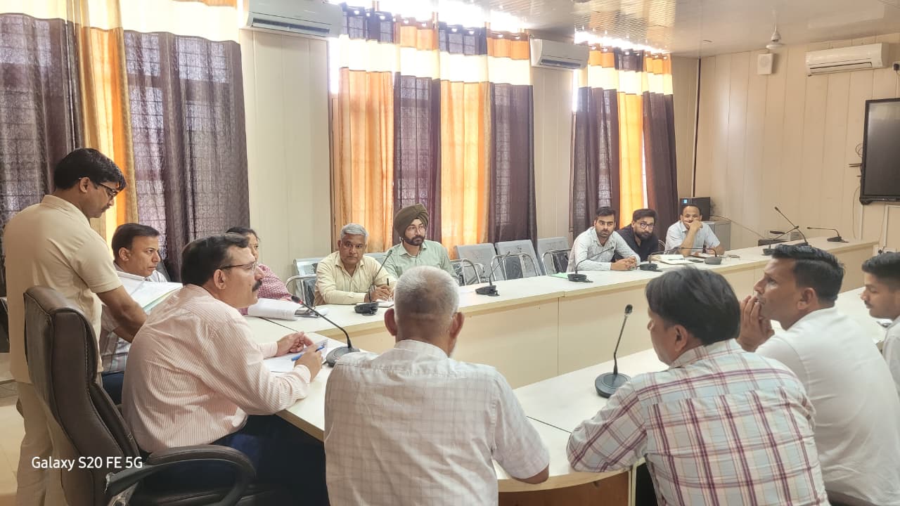बराड़ा में मानसून से पहले प्रशासन अलर्ट, बाढ़ और जलभराव रोकने के लिए अधिकारियों को निर्देश