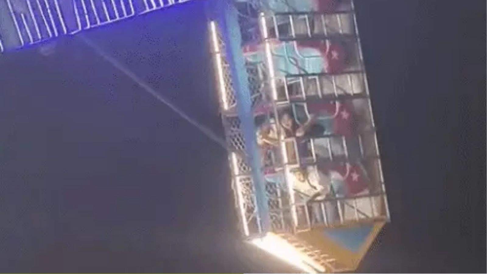 कपूरथला मेले में हवा में अटका झूला, एक घंटे तक लटके रहे लोग