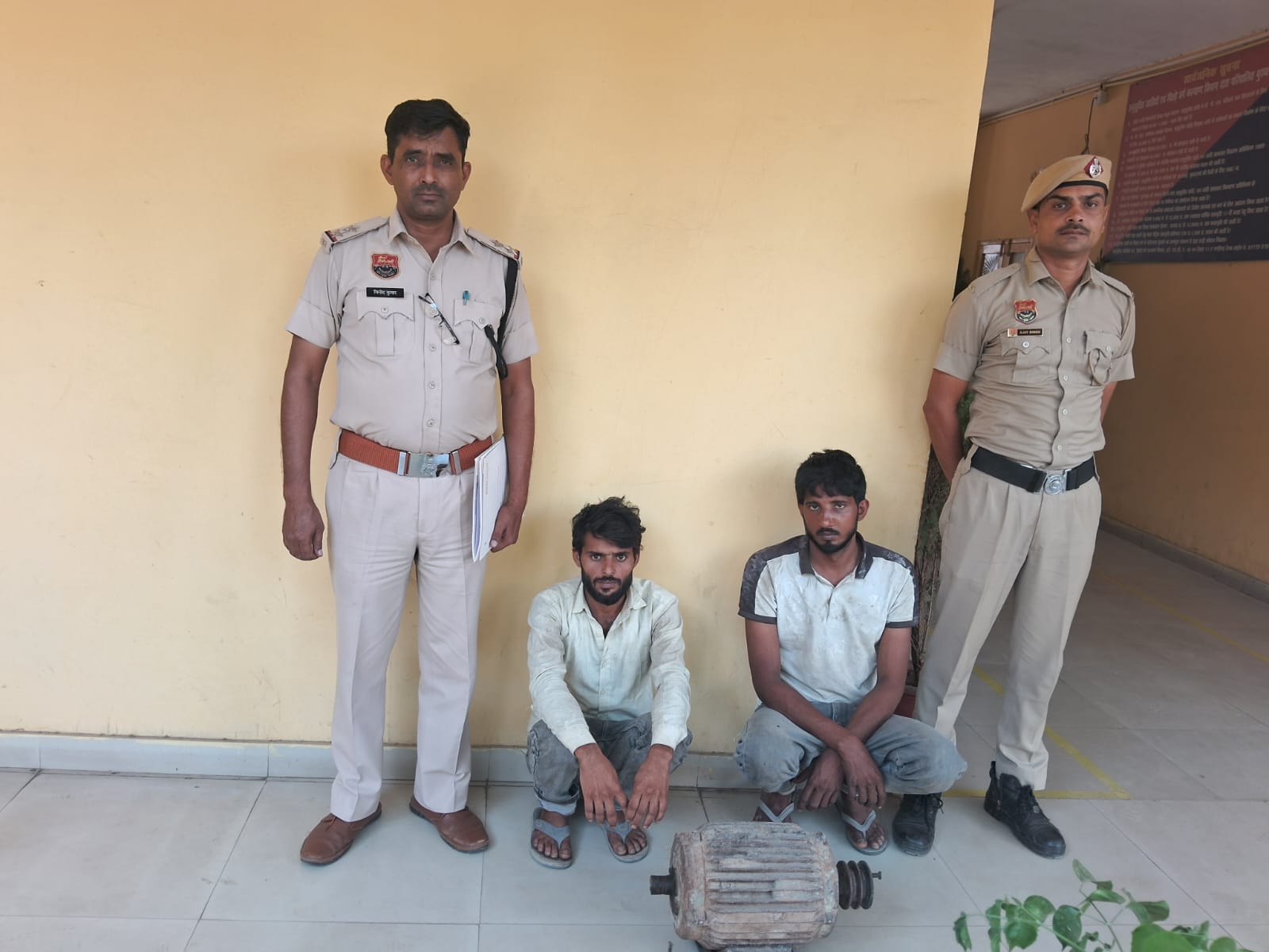 नूंह में स्टोन क्रेशर प्लांट से मोटर चोरी करते दो युवक गिरफ्तार