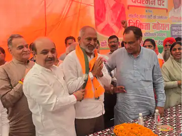 रतिया के पूर्व विधायक लक्ष्मण नापा की भाजपा में वापसी, कांग्रेस को लगा बड़ा झटका