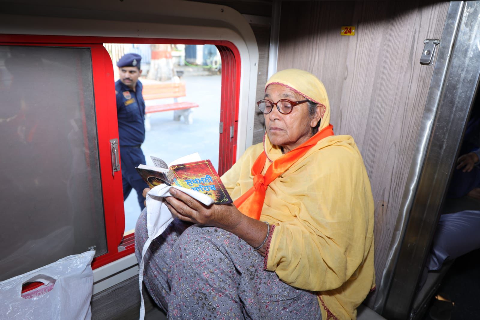 करनाल से निकली आस्था की स्पेशल ट्रेन… बुजुर्गों के चेहरे पर खुशी, क्या ये योजना बदल देगी माहौल?