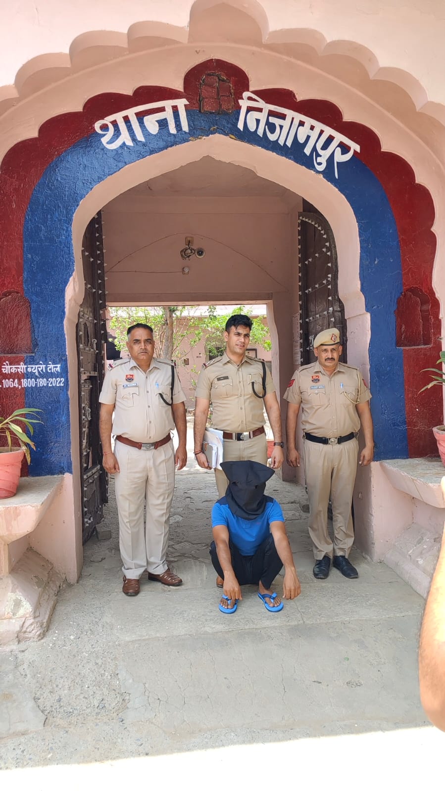 निजामपुर पुलिस की बड़ी कार्रवाई: पुष्कर हत्याकांड का सातवां आरोपी राजस्थान से गिरफ्तार