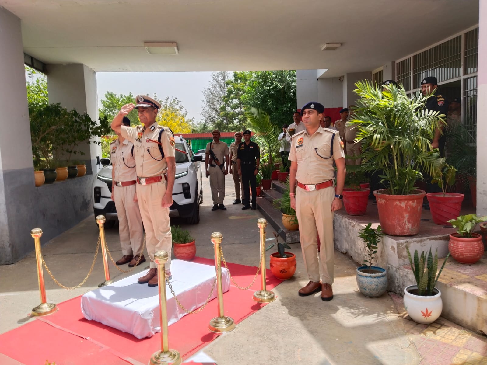 रेवाड़ी में नए आईजीपी ओम प्रकाश नरवाल ने संभाला मोर्चा: बोले- महिलाओं की सुरक्षा और साइबर क्राइम पर रहेगा फोकस