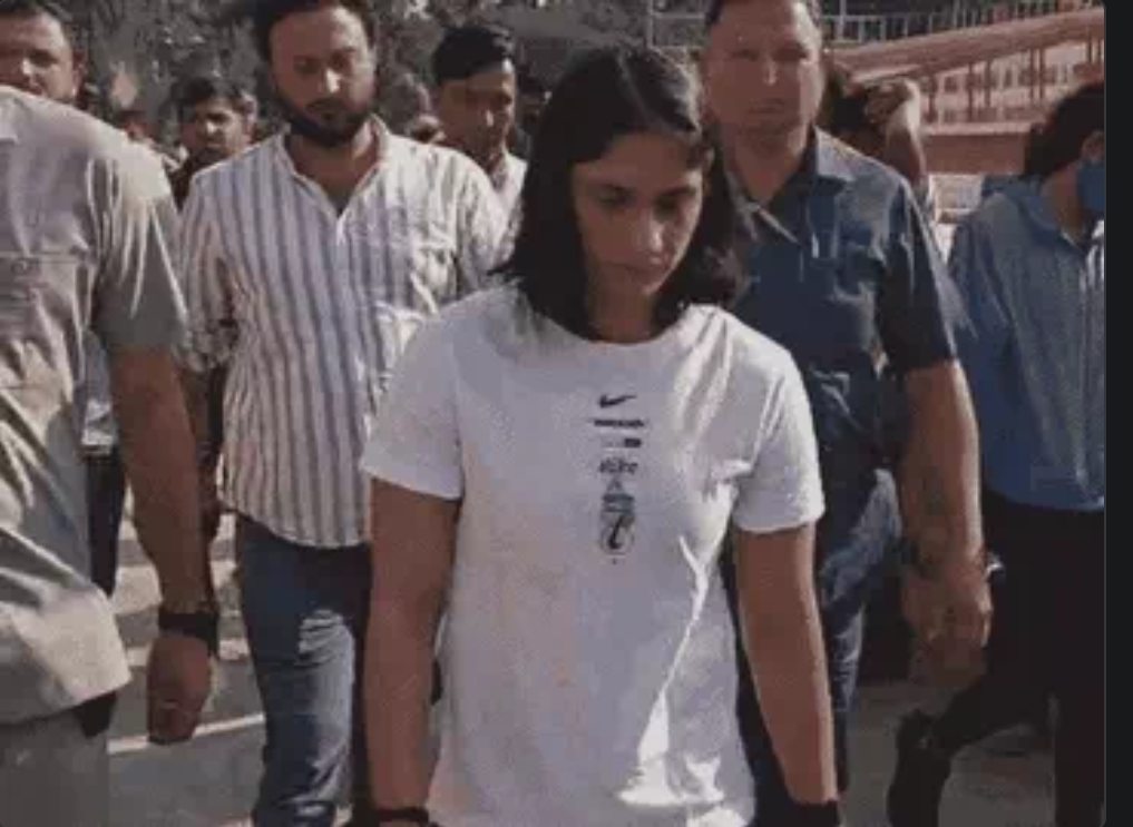 विनेश फोगाट को बड़ी राहत: दिल्ली हाईकोर्ट ने दी एशियन गेम्स ट्रायल में खेलने की मंजूरी, कुश्ती संघ की नीति को बताया भेदभावपूर्ण
