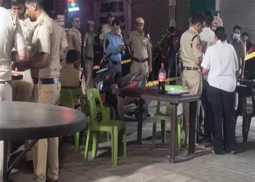 दिल्ली के अमर कॉलोनी इलाके में चाट खाने गए नाबालिग स्टूडेंट को मारी गोली, CCTV खंगाल रही पुलिस