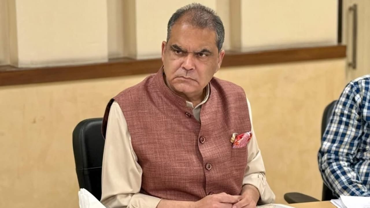 पंजाब कैबिनेट मंत्री संजीव अरोड़ा के घर ED की रेड…. सुबह-सुबह 20 गाड़ियों में पहुंचे ED के अफसर