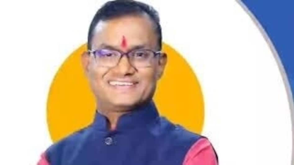 कौन हैं शिवराज मोटेगांवकर? लातूर के मशहूर ‘M सर’ ने कैसे खड़ा किया कोचिंग का साम्राज्य – और अब NEET पेपर लीक की जाँच में फँस गए