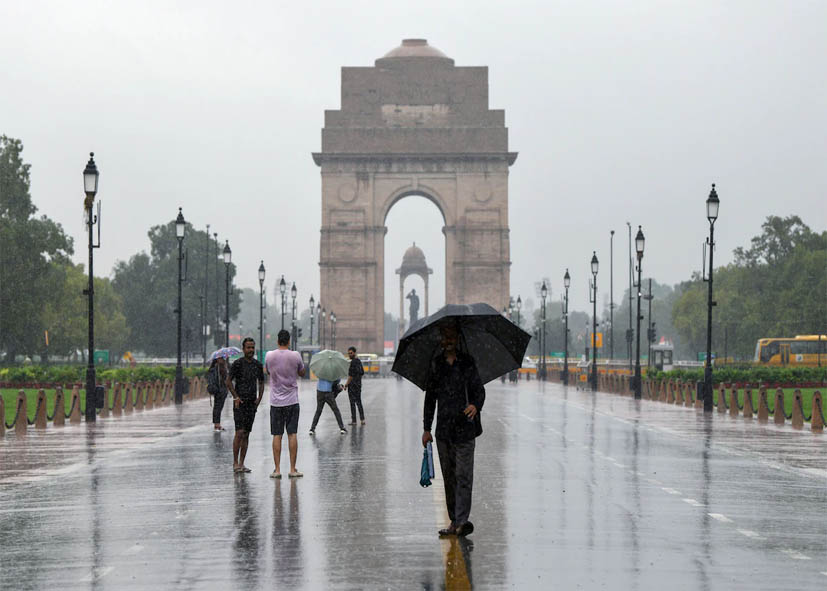 दिल्ली में वीकेंड पर बारिश का येलो अलर्ट, अगले हफ्ते फिर बढ़ेगी गर्मी