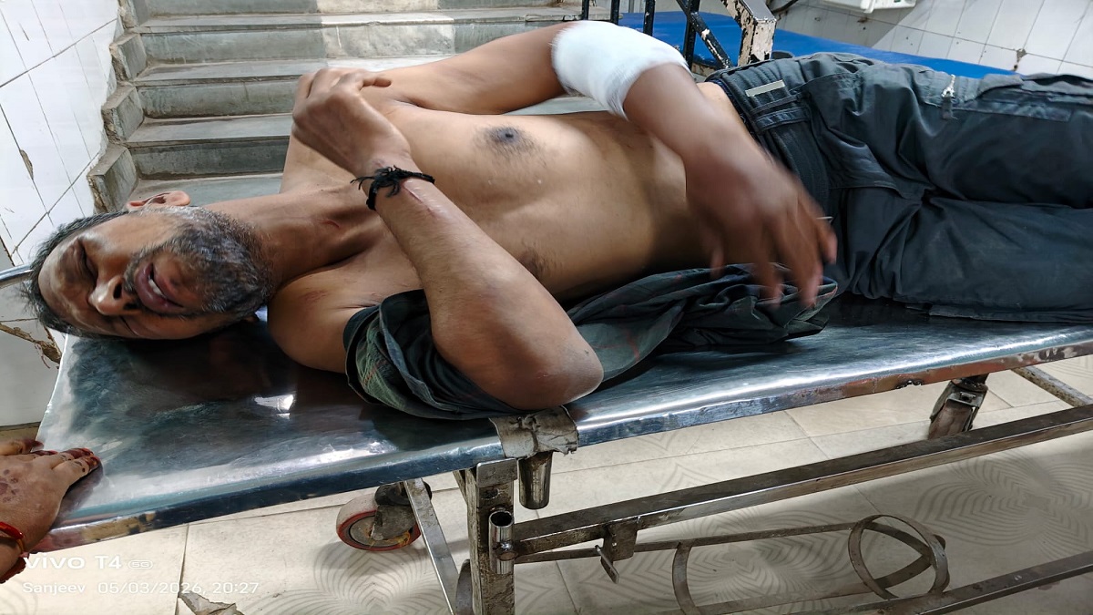 शादीशुदा महिला से इश्क लड़ाना पूर्व सैनिक को पड़ा महंगा, प्रेमिका के पति ने पीट-पीटकर पहुंचाया अस्पताल!