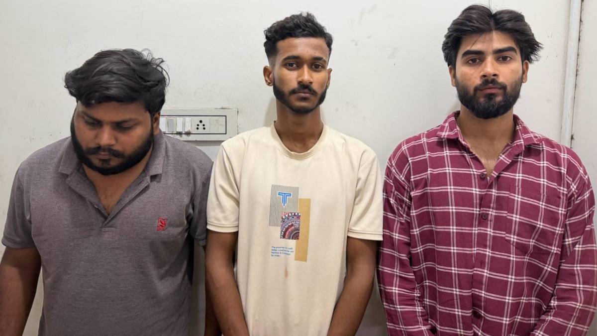 छत्तीसगढ़ में साइबर ठगी के “स्लीपर सेल नेटवर्क” का खुलासा, पुलिस ने 3 आरोपियों को किया गिरफ्तार, देशभर में हुए 60 से ज्यादा मामलों से जुड़े तार
