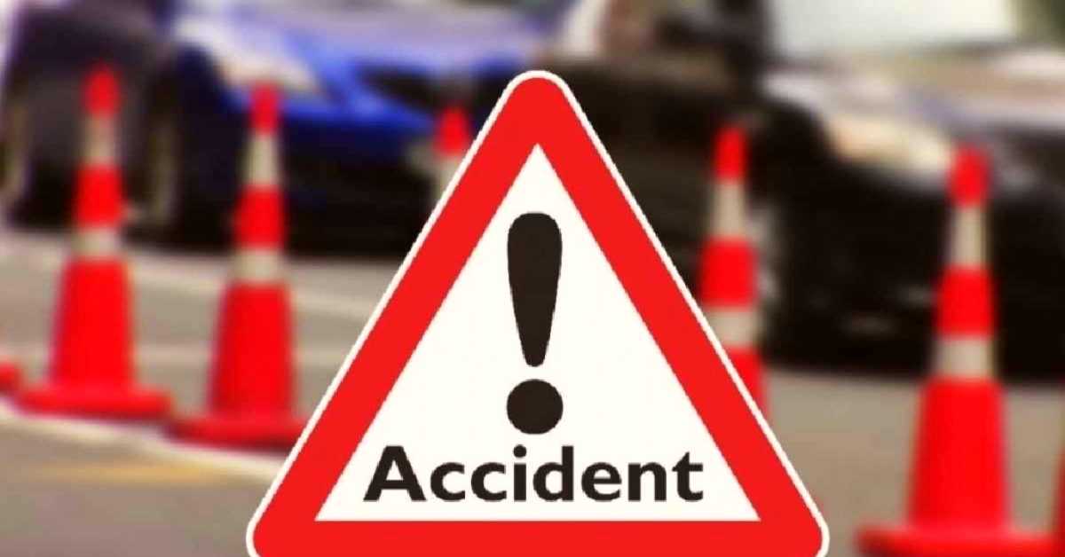मौत का सफरः गहरी खाईं में जा समाई तेज रफ्तार कार, 2 लोगों की जिंदगी तबाह, 3 का हाल देख चीख पड़े लोग