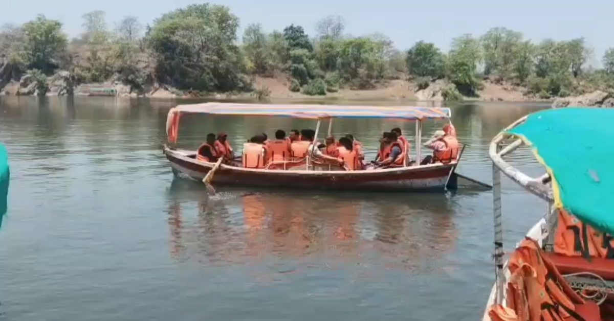 जबलपुर क्रूज हादसे के बाद सबक: भेड़ाघाट में पर्यटकों की सुरक्षा के कड़े इंतजाम, नाविकों को दी सख्त हिदायत