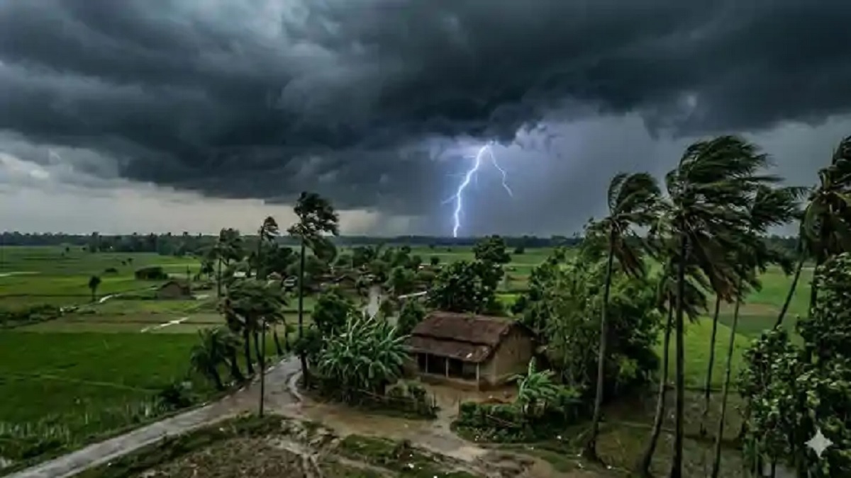Bihar Weather Today: बिहार के 33 जिलों में आंधी-पानी को लेकर अलर्ट जारी, जानें अपने शहर का मौसम?