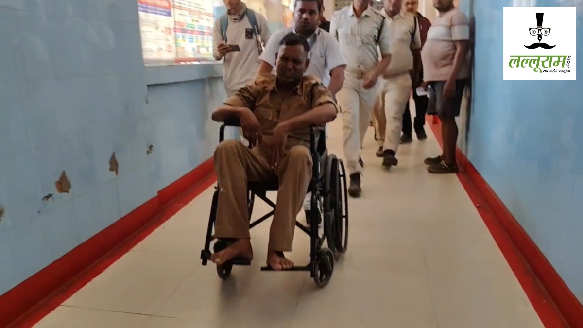CG News : फायरिंग रेंज में अभ्यास के दौरान 303 राइफल से एक्सीडेंटल फायर, जवान के गर्दन में लगी चोट, अस्पताल में भर्ती