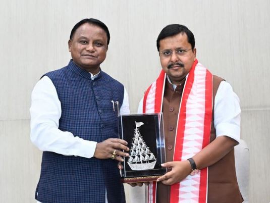 CM मोहन चरण माझी ने की बीजेपी राष्ट्रीय अध्यक्ष नितिन नवीन से मुलाकात: कई महत्वपूर्ण मुद्दों पर हुई चर्चा
