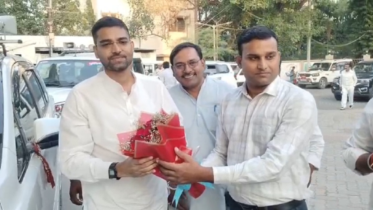 मंत्री बनने के बाद पहली बार सासाराम पहुंचे दीपक प्रकाश, बिहार पंचायत चुनाव को लेकर दिया बड़ा बयान