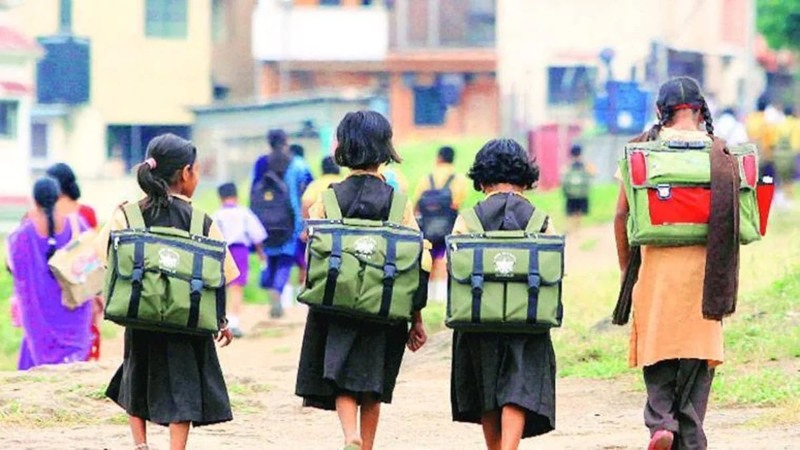 नीति आयोग की रिपोर्ट: देश के 1.19 लाख स्कूलों में अब भी बिजली नहीं, लड़कियों के लिए शौचालय की भारी कमी