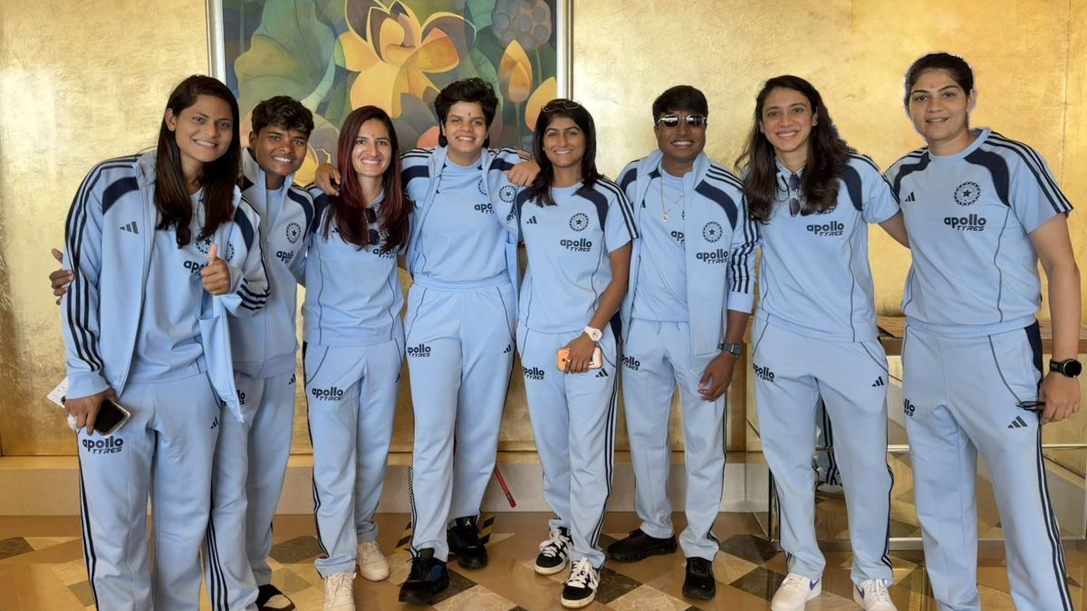 ICC Womens T20 World Cup 2026: मिशन वर्ल्ड कप के लिए इंग्लैंड रवाना हुई हरमन ब्रिगेड, ढोल-नगाड़ों के साथ फैंस ने दी भावुक विदाई