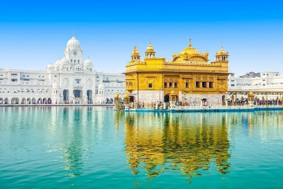 SGPC का बड़ा फैसला: 20 मई तक श्री गुरु ग्रंथ साहिब के स्वरूपों के वितरण पर रोक, लागू होगी नई डिजिटल नीति