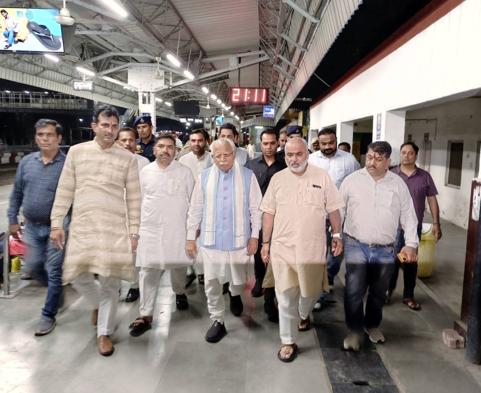 करनाल : केंद्र मंत्री मनोहर लाल खट्टर का नीलोखेड़ी दौरा, हीट वेव और बिजली मांग पर बोले