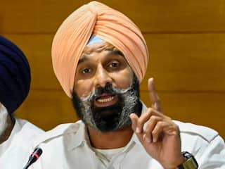 Bikram Singh Majithia का पंजाब सरकार पर हमला, ASI जोगा सिंह की हत्या के बाद कानून व्यवस्था पर उठे सवाल
