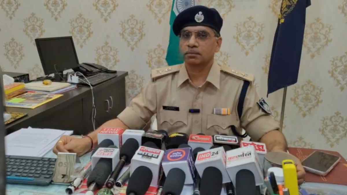 हनी ट्रैप कांड में बड़ी कार्रवाई: रिशु चौधरी और हेड कॉन्स्टेबल बनाए गए आरोपी, कई नाम आ सकते हैं सामने