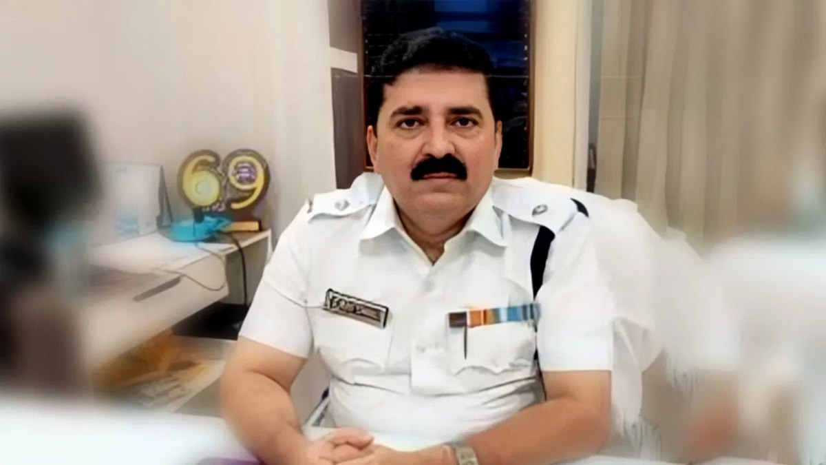 कोलकाता DCP शांतनु सिन्हा के खिलाफ लुकआउट नोटिस जारी, देश छोड़कर भागने की आशंका के बीच ईडी का एक्शन