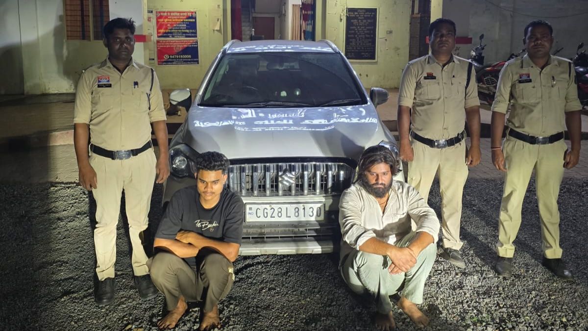 CG News : कार से MDMA ड्रग्स बेचने ग्राहक तलाश रहे थे आरोपी, पुलिस ने घेराबंदी कर दबोचा, लाखों का माल जब्त