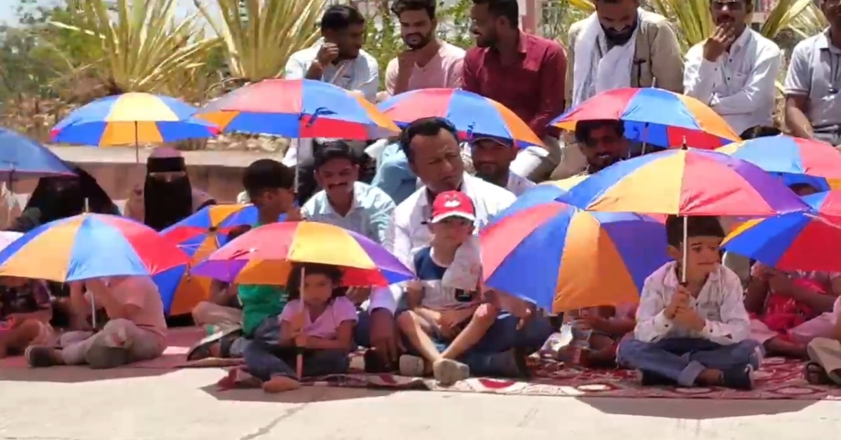 RTE में नाम आने के बाद भी स्कूलों ने दुत्कारा: 40°C की तपती धूप में बच्चों के साथ धरने पर बैठे बेबस माता-पिता, शिक्षा विभाग ने पोर्टल पर मढ़ा दोष
