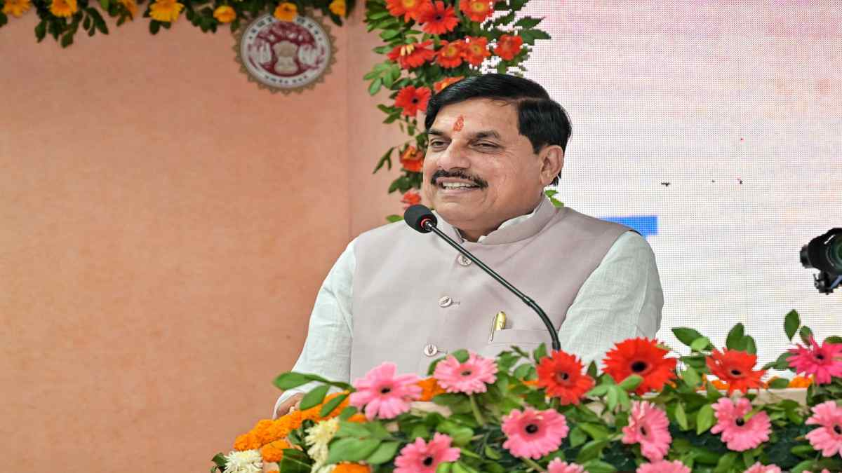 MP के मंत्रियों को फटकार के साथ मिली नसीहत, कई मिनिस्टर की होगी छुट्टी, दिग्गजों के केंद्र में जाने की चर्चा, कैबिनेट विस्तार भी तय!