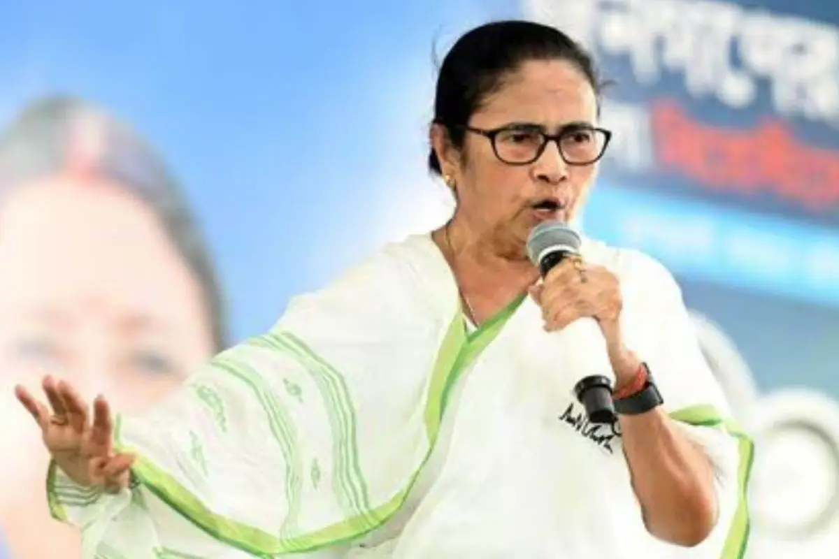 ‘शासक ही बन गए हत्यारे..’ भतीजे अभिषेक पर हमले के बाद भड़कीं ममता, कांग्रेस-सपा ने भी खोला मोर्चा