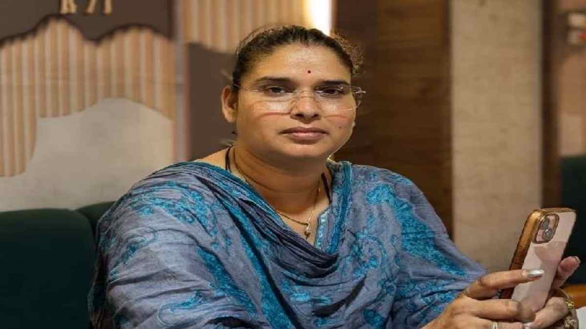 ‘300 करोड़ दो, उमंग सिंघार के साथ चली जाउंगी’, निर्मला सप्रे के बयान से सियासत तेज, इस पार्टी का समर्थन करने की कही बात