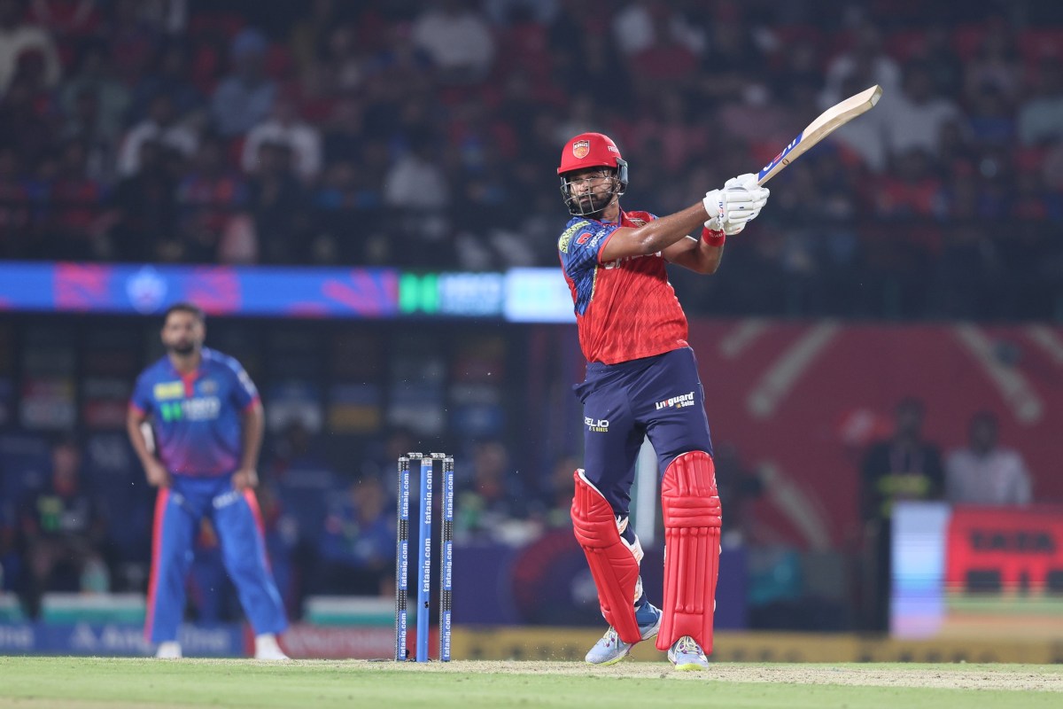 PBKS vs DC IPL 2026: पंजाब ने दिल्ली के सामने रखा 211 रन का लक्ष्य, श्रेयस अय्यर और प्रियांश आर्य ने जड़े शानदार अर्धशतक, स्टार्क-माधव ने झटके 2-2 विकेट