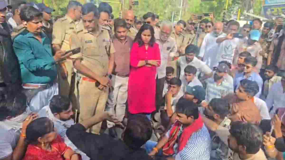 रतलाम में गाय के कटे अवशेष मामले में तीन आरोपी गिरफ्तार, हिंदू संगठनों का चक्काजाम समाप्त; 7 दिन के आश्वासन पर धरना खत्म 
