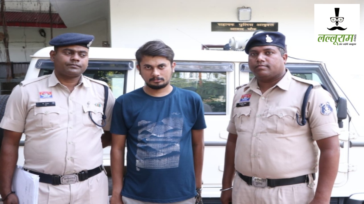 Raipur Online Betting : ऑनलाइन क्रिकेट सट्टेबाजी का पैनल चलाने वाला गिरफ्तार, मोबाइल और बैंक खाते की जांच जारी