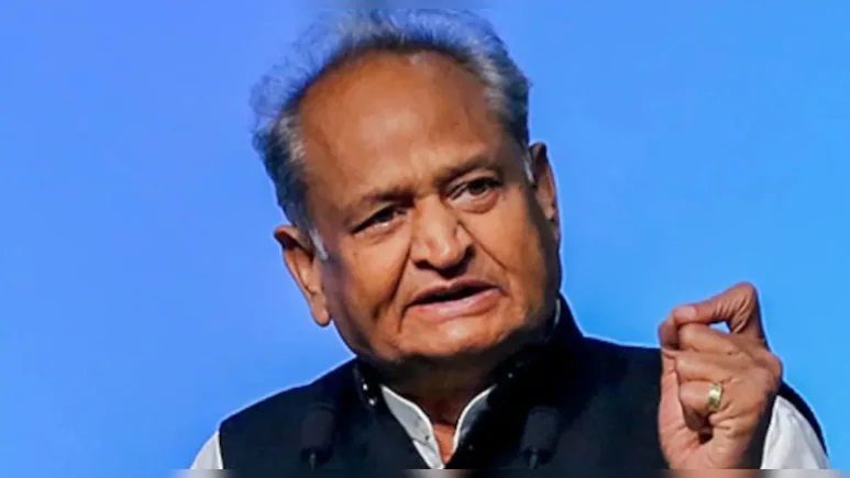 NEET UG-2026: राजस्थान से दिल्ली तक मचा हड़कंप, पूर्व सीएम गहलोत ने कहा- भाजपा का असली चेहरा बेनकाब