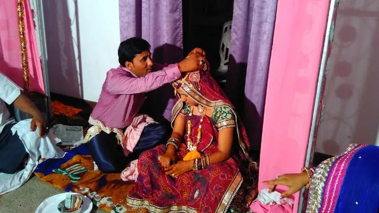 Rajasthan News: गैस चैंबर में लॉक कर दी थी जिंदगी… जयपुर अनु मीणा केस की FIR में खुला अफसर पति का वो खौफनाक राज, जिसे सुन कांप जाएगी रूह