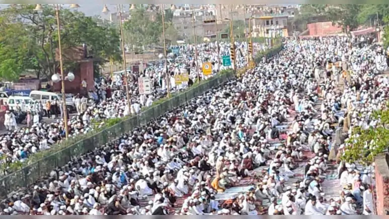 Rajasthan News: नमाज के बाद मुस्लिम समाज ने कहा- गाय को राष्ट्रीय पशु घोषित करे सरकार