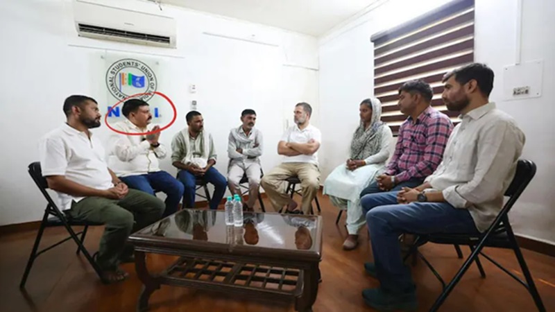 Rajasthan News: दिल्ली में राहुल गांधी के साथ खड़ा दिखा सीकर का हिस्ट्रीशीटर, मचे बवाल पर NSUI ने दी ये सफाई